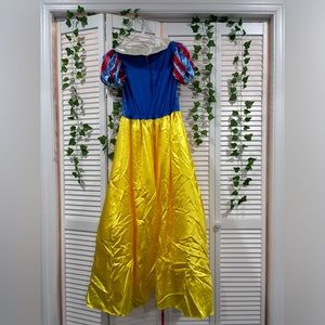 Snow White costume!